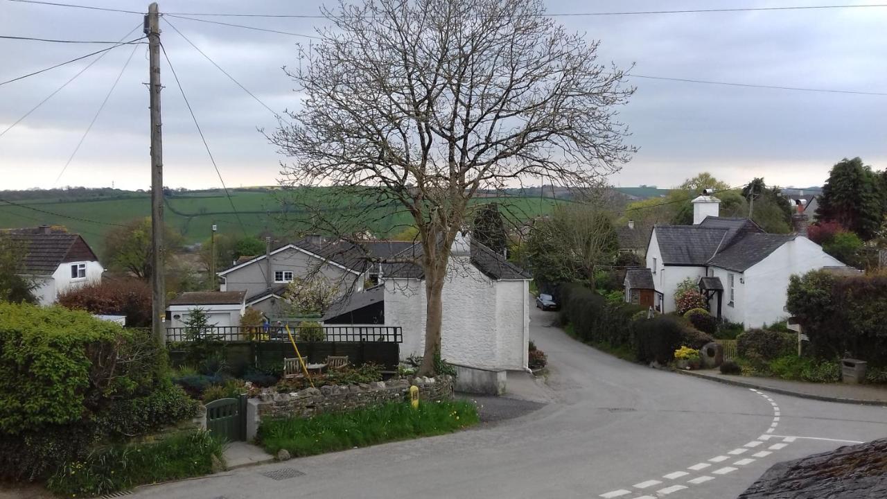 The Weary Friar Inn Pillaton Exterior foto