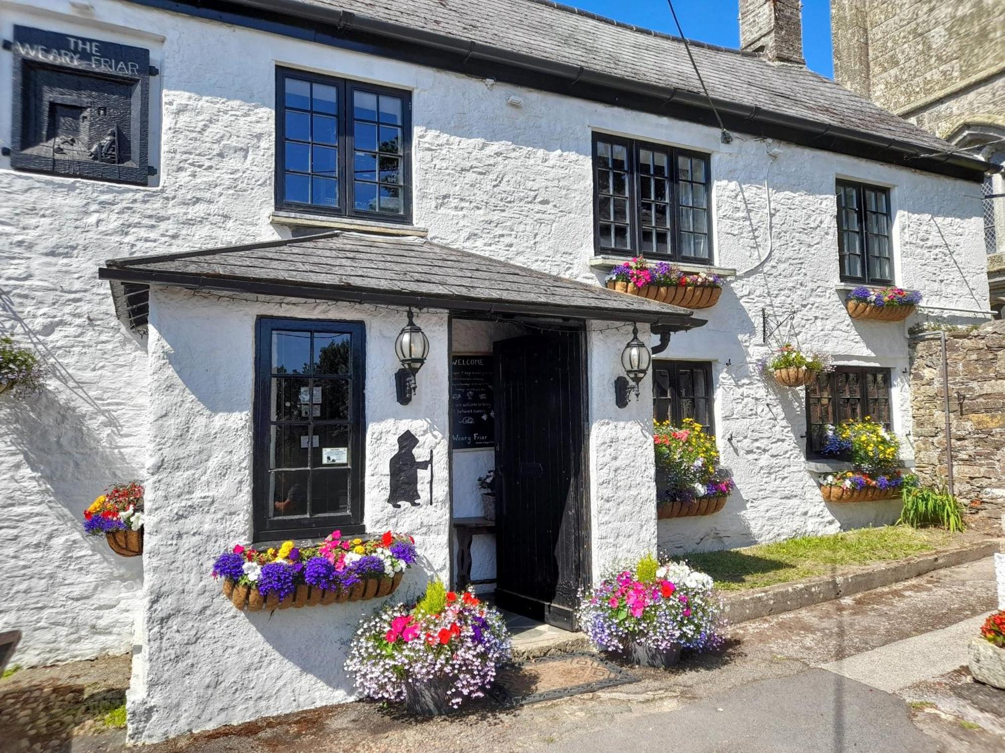 The Weary Friar Inn Pillaton Exterior foto