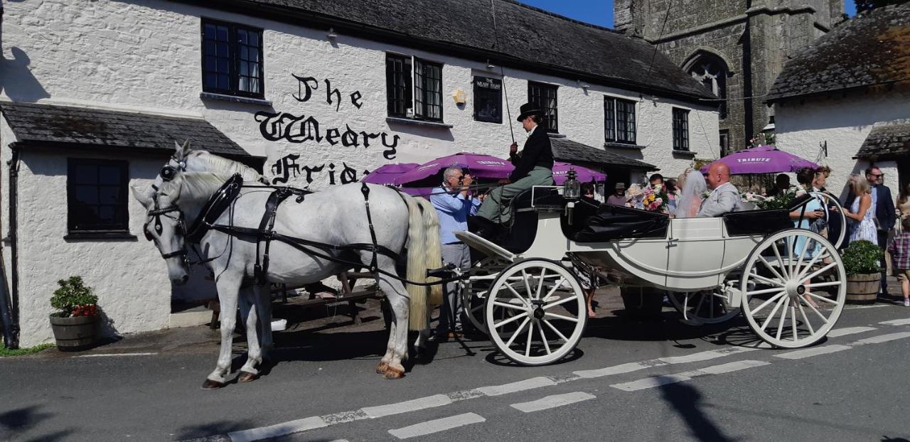 The Weary Friar Inn Pillaton Exterior foto